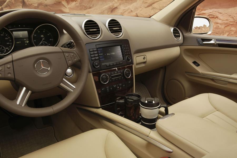  Mercedes-Benz ML-Class 2006 года  (фото 255 из 400)